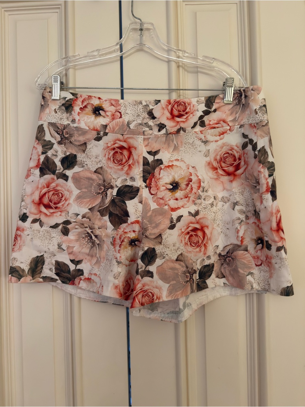 Alice + Olivia Floral Print Pink and Cream Women's Shorts